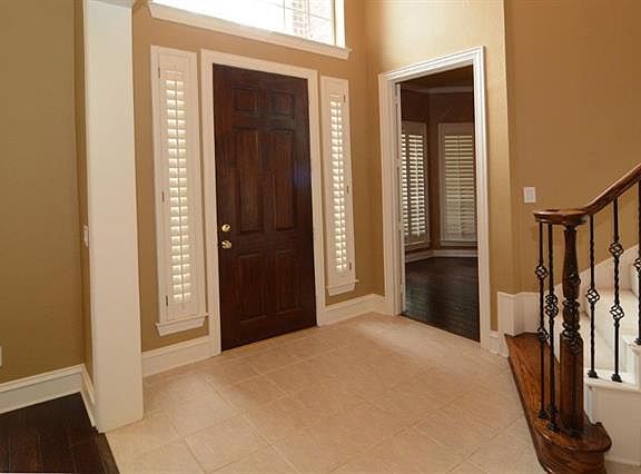 3rd image of 8012 Davidson Dr