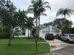 2780 Lake Way, Hollywood, FL 33026