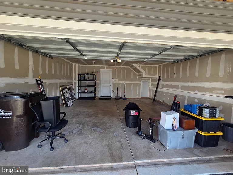 235 Compass Dr — Photo 35