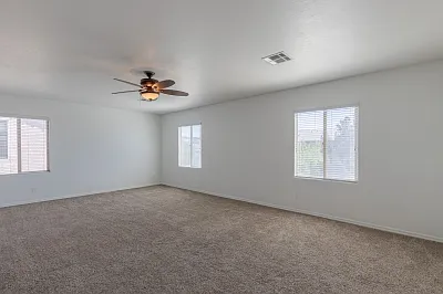 2553 Chateau Clermont St — Photo 28