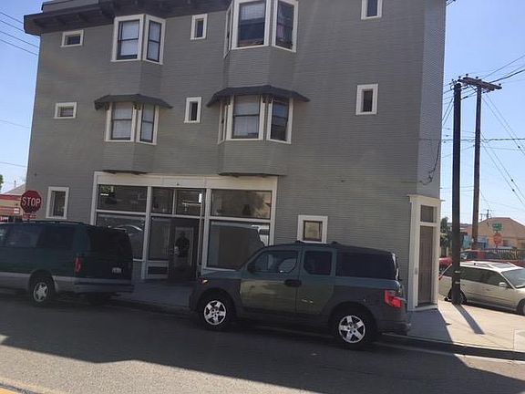 4th image of 950 S 26th St