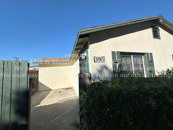 2nd image of 1538 W Stoneridge Ct