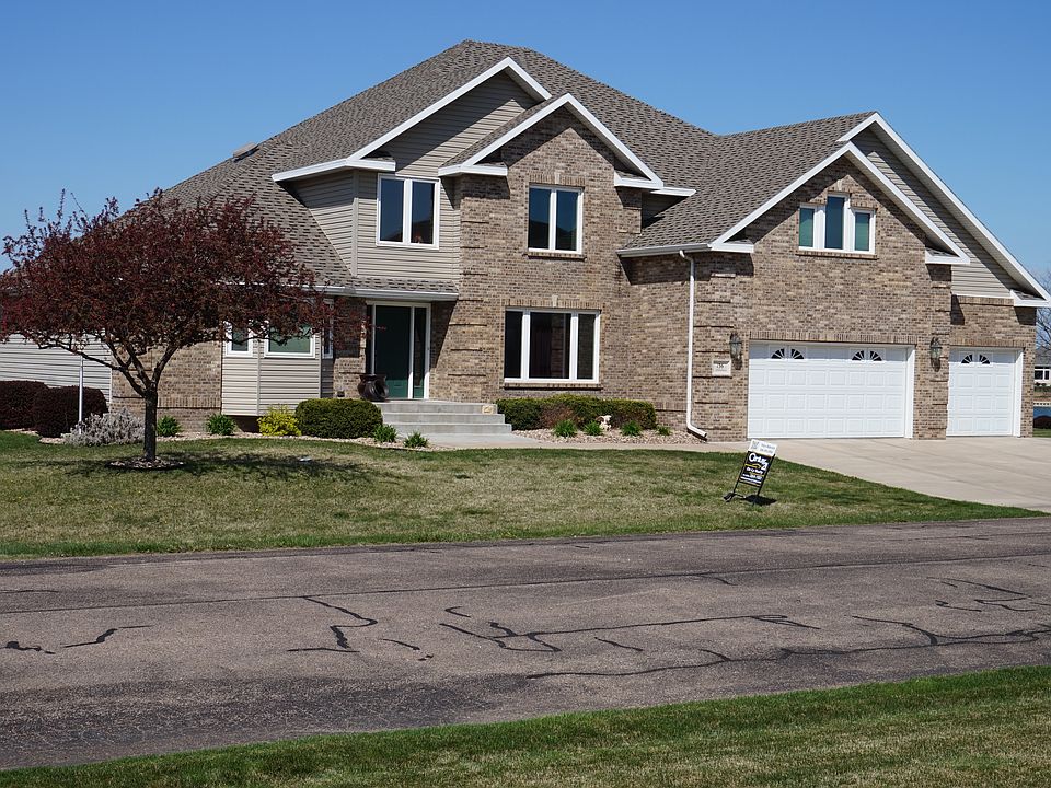 1st image of 136 Ponderosa Dr