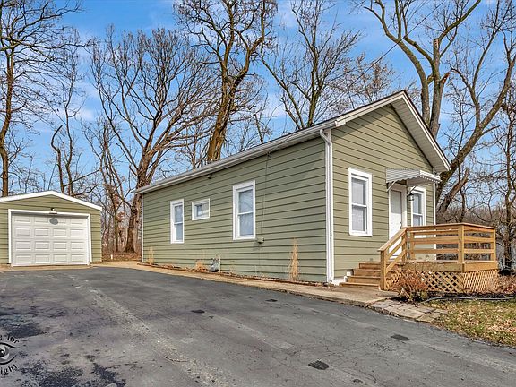 2nd image of 7102 W 131st Pl