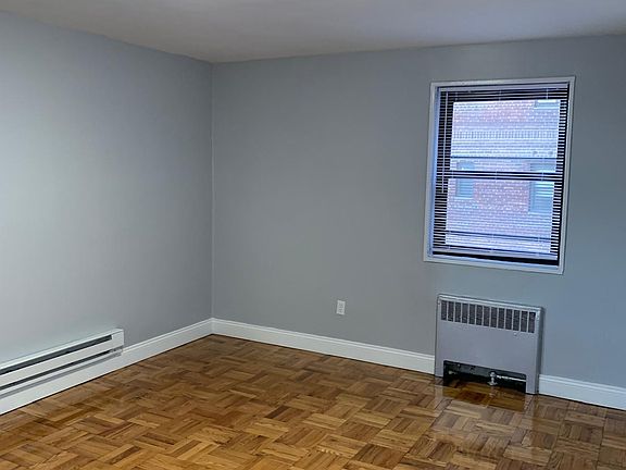 4th image of 54 S Munn Ave #4B