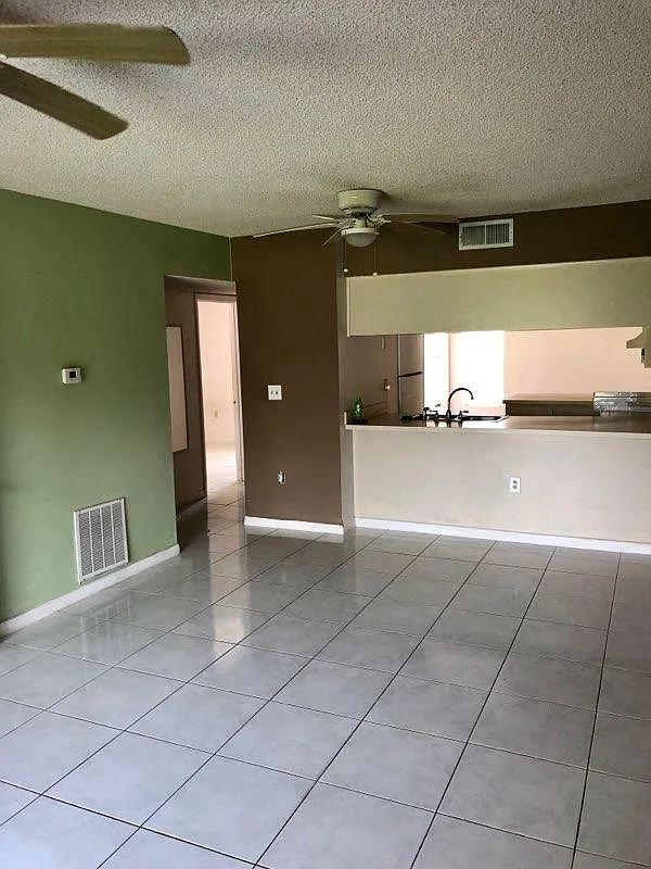 2 bed, 1100 sqft, $1,795 — Photo 3