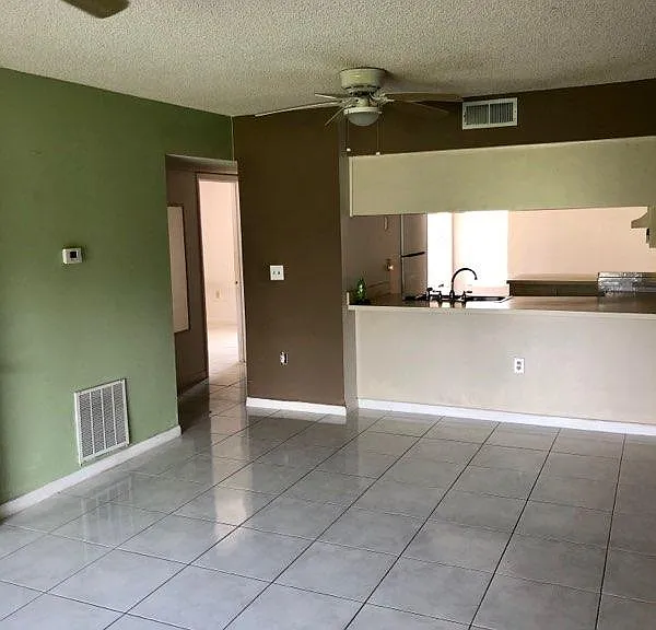 Notice Kitchen has convenient service/breakfast bar. The prior tenants loved it.