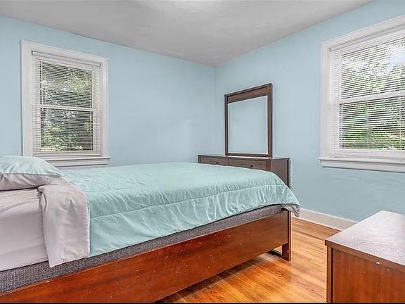3rd image of 1001 Arnold St