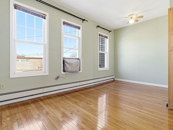4th image of 470 Mallory Ave Floor 2