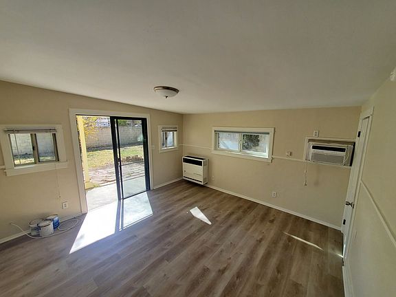 4th image of 105 N Fulton St Unit B
