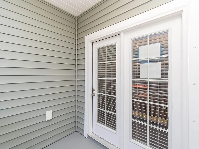 4103 Hartland St — Photo 12