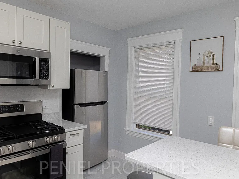 79 Armory St — Photo 5