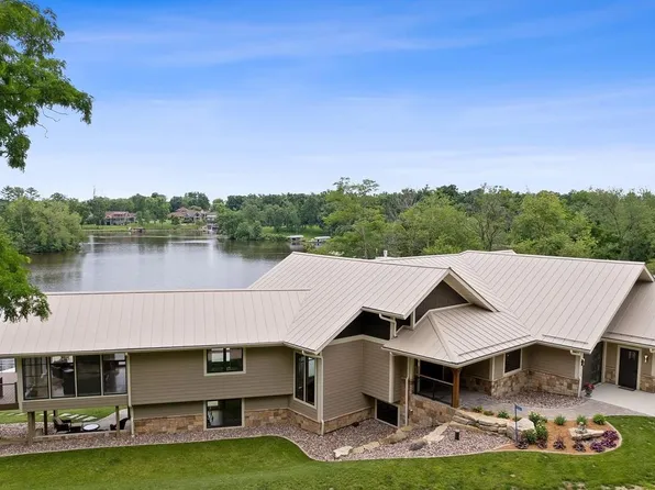 E12653 Weigands Bay S, Merrimac, WI 53561