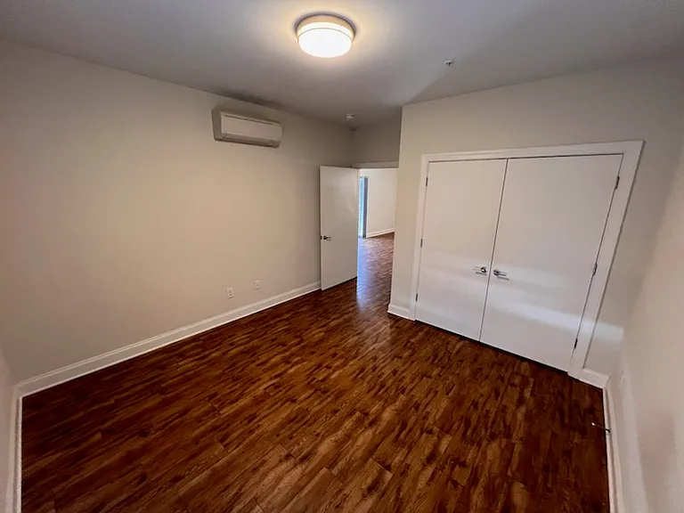 196 W Main St #10 — Photo 11