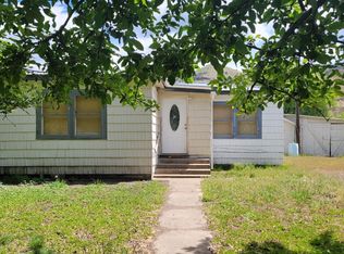 1227 S H St, Lakeview, OR 97630