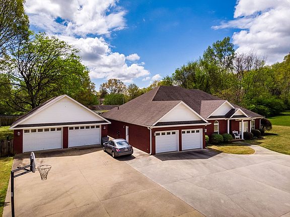 4th image of 60 Oakview Dr