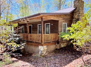 16 Alpen Rose Way, Mills River, NC 28759