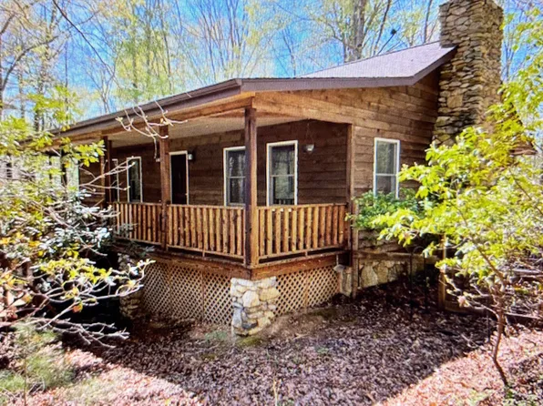 16 Alpen Rose Way, Mills River, NC 28759