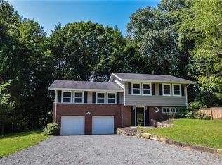 2430 Saddle Dr, Allison Park, PA