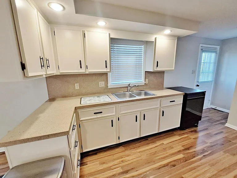 903 Old Carlisle Rd — Photo 17