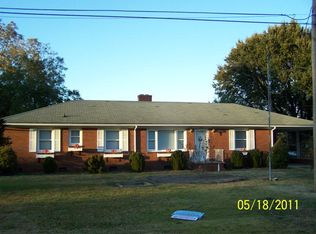 104 Circle Dr, La Grange, NC 28551