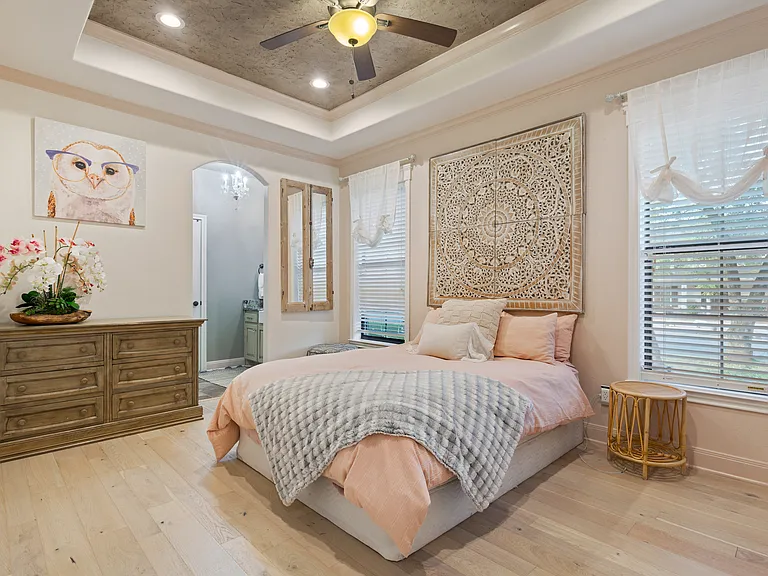 8464 Spicewood Springs Rd — Photo 43