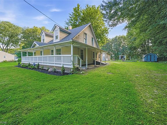 3rd image of 3599 Center Rd