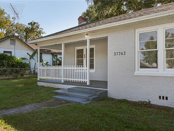 2nd image of 37742 Florida Ave