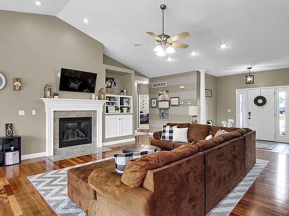 5th image of 1500 Coles Ct