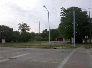 329 W Muskegon Ave, Muskegon, MI 49441