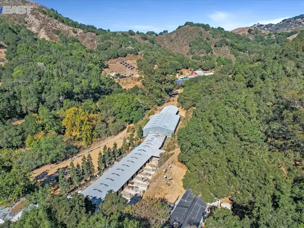 10397 Cull Canyon Rd, Castro Valley, CA 94552