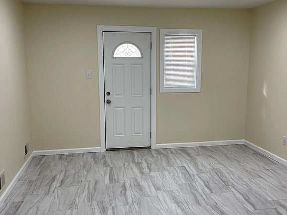 5th image of 428 Fanning St #1