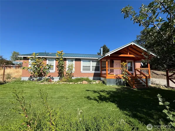 920 Castle Avenue, Winthrop, WA 98862