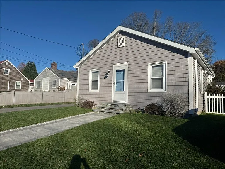 53 Center Ave — Photo 2