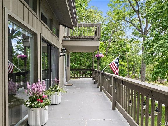 3rd image of 549 Westbrook Drive
