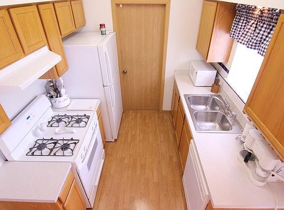 3rd image of 2933 Cedar Glade Dr