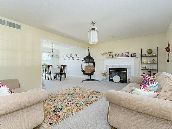 4th image of 205 Cherrywood Ln