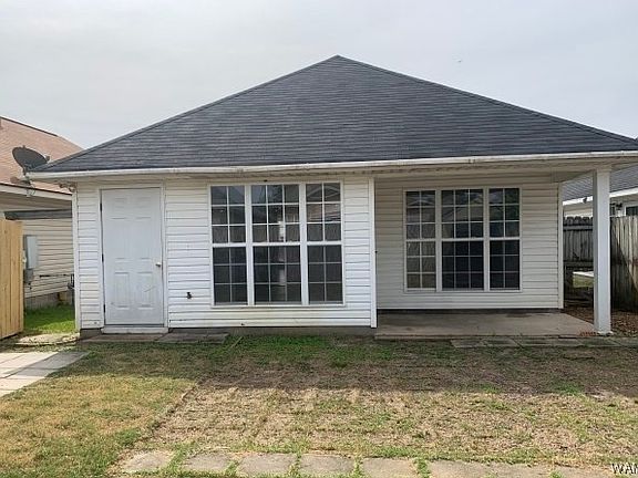 2nd image of 2430 Starlight Dr