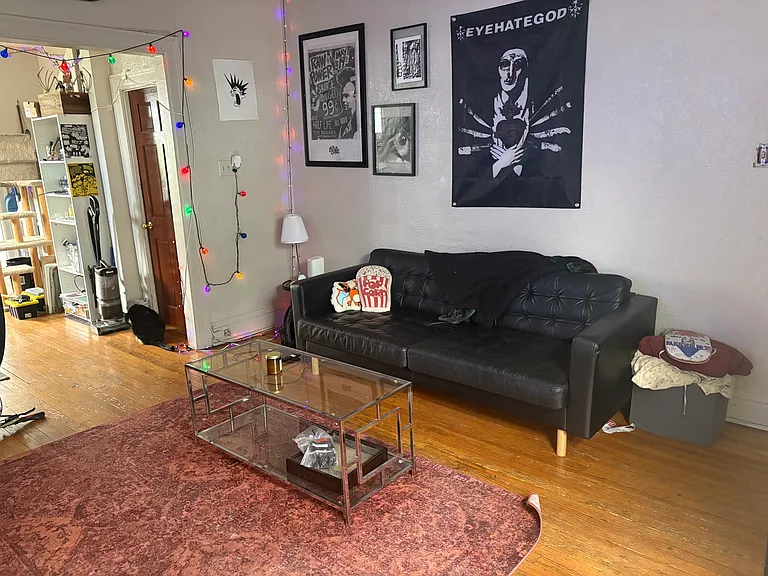 828 E 25th Ave — Photo 9