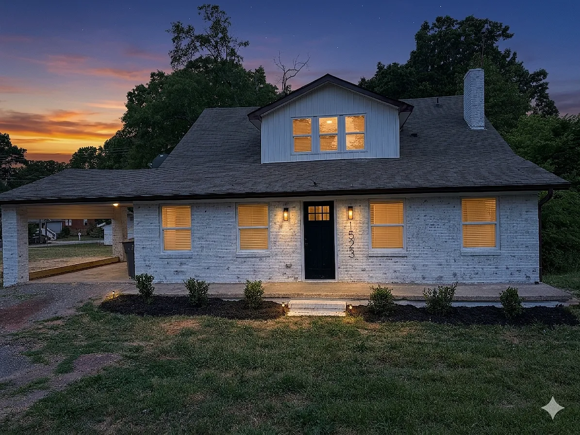 8 bed, 2400 sqft, $1,083 — Photo 1