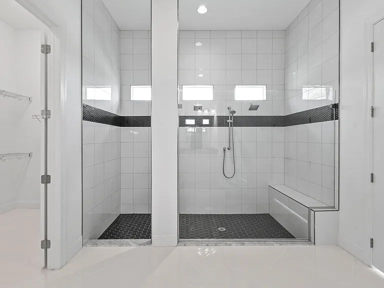 9019 SW Terzi Way — Photo 32