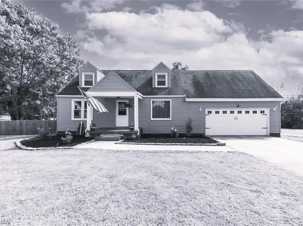 977 State Rd NW, Warren, OH 44481