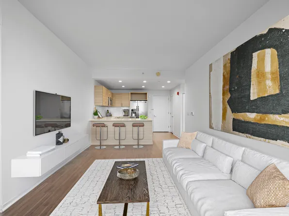 2030 Hudson Street image 119 of 284