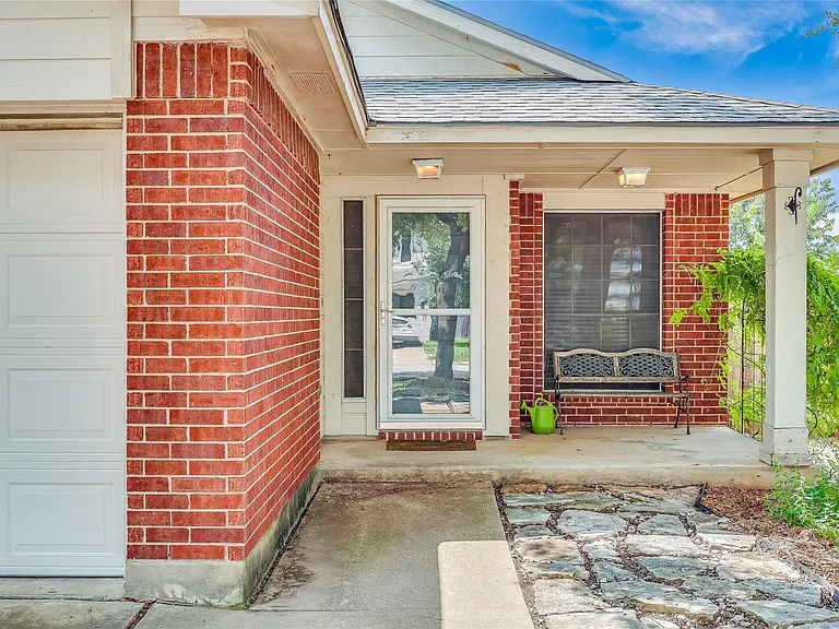 14313 Lemongrass Ln — Photo 3