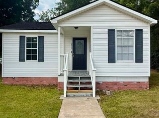 294 S McDonald St, Ludowici, GA 31316
