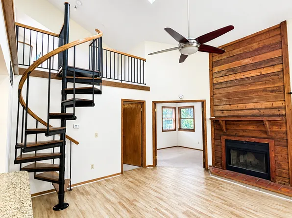 2960 Shadow Creek Dr APT 302, Boulder, CO 80303