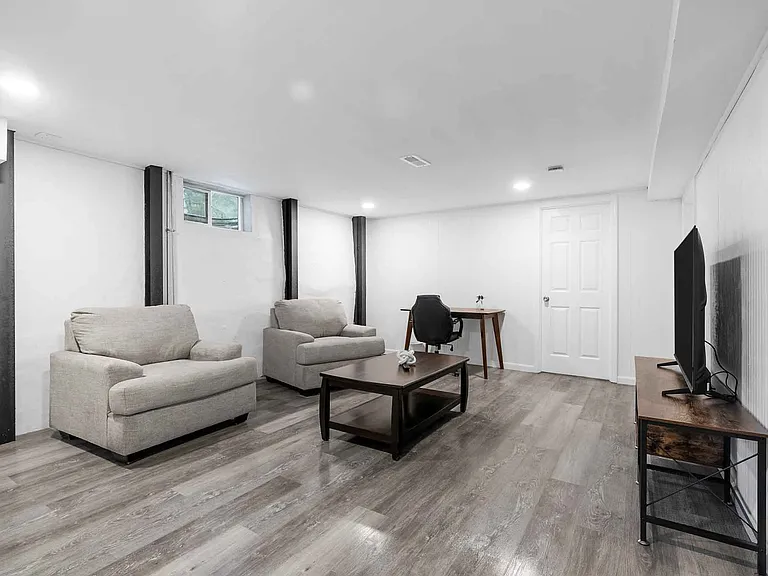 2633 Garham Dr — Photo 27