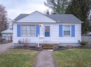 22812 Violet St, Farmington, MI 48336