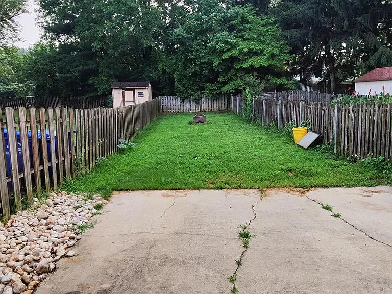 166 Winstead Dr — Photo 16