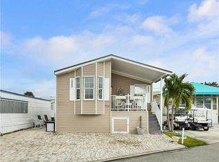 623 Nettles Blvd, Jensen Beach, FL 34957